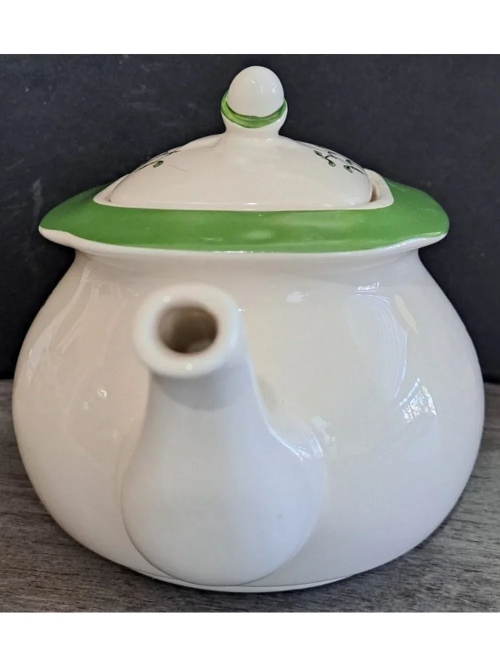 Spode Christmas Tree Candy Cane Teapot for One